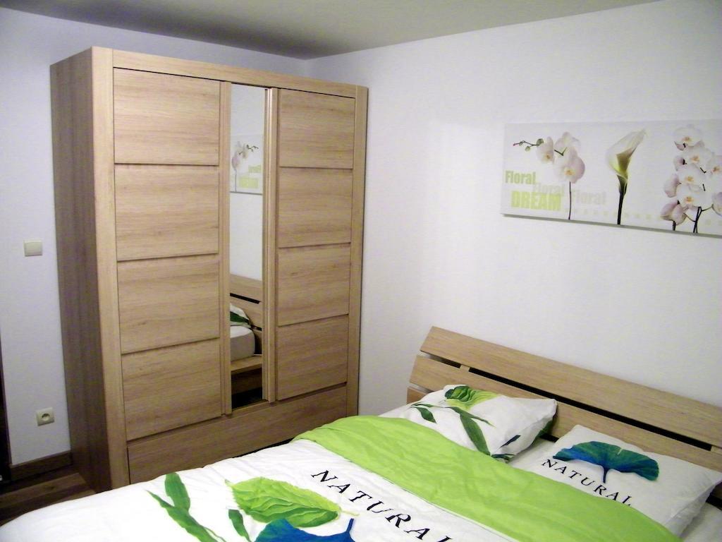 Grand Appartement Dans Villa Avec Parking Quartier Residentiel Joigny Kamer foto